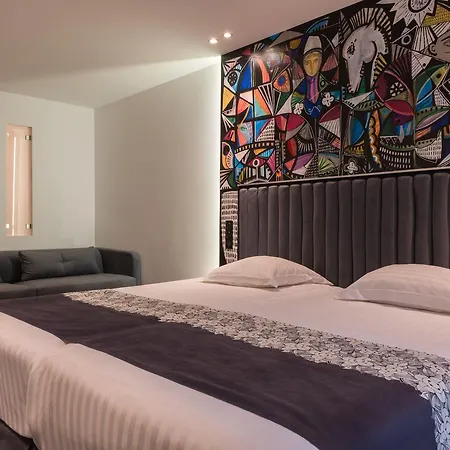 Aida Opera Otel 3*