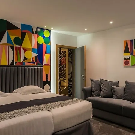 Aida Opera Otel 3*