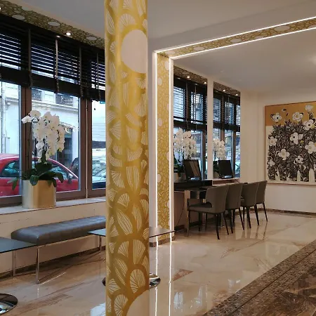 Aida Opera Hotell 3*